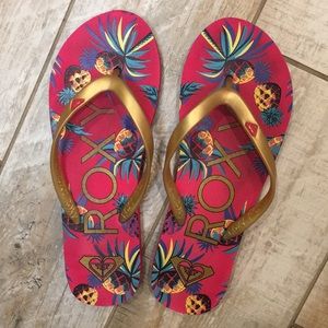 ROXY flip flops